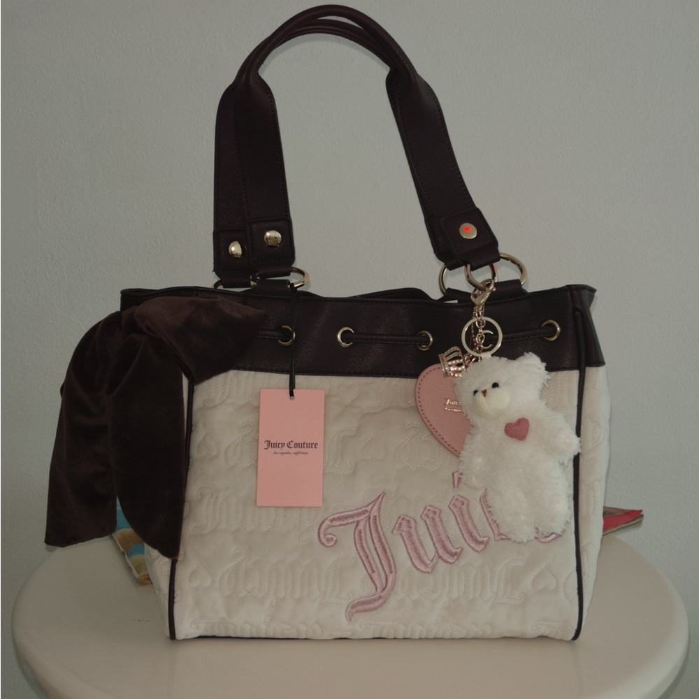 Juicy Couture New Daydreamer Bag in Angel White and Pink